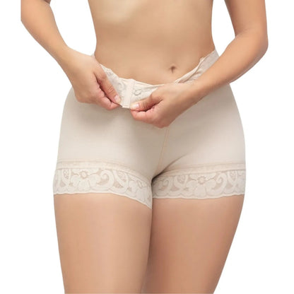 PANTY SHORT LEVANTA COLA